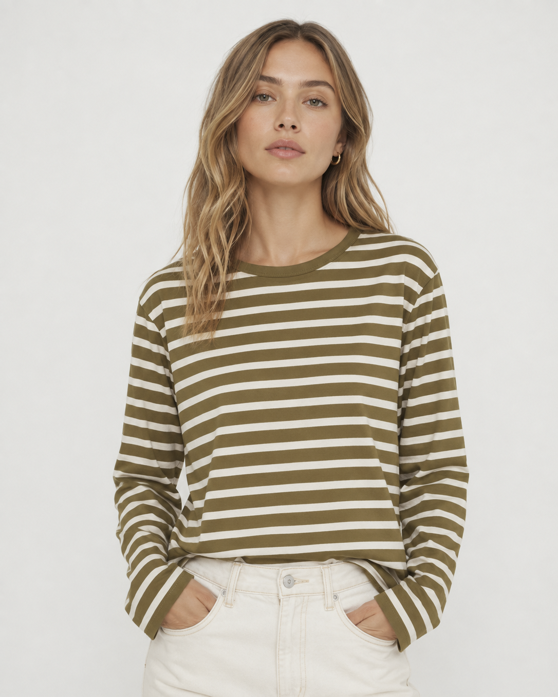 Γυναικείο oversized ριγέ τοπ AWARE by Vero Moda λαδί-εκρού, κοντινό μπροστά