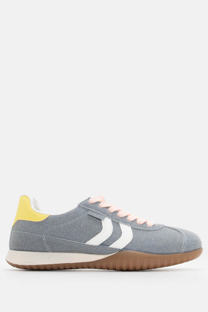Sneakers σε Συνδυασμό Χρωμάτων