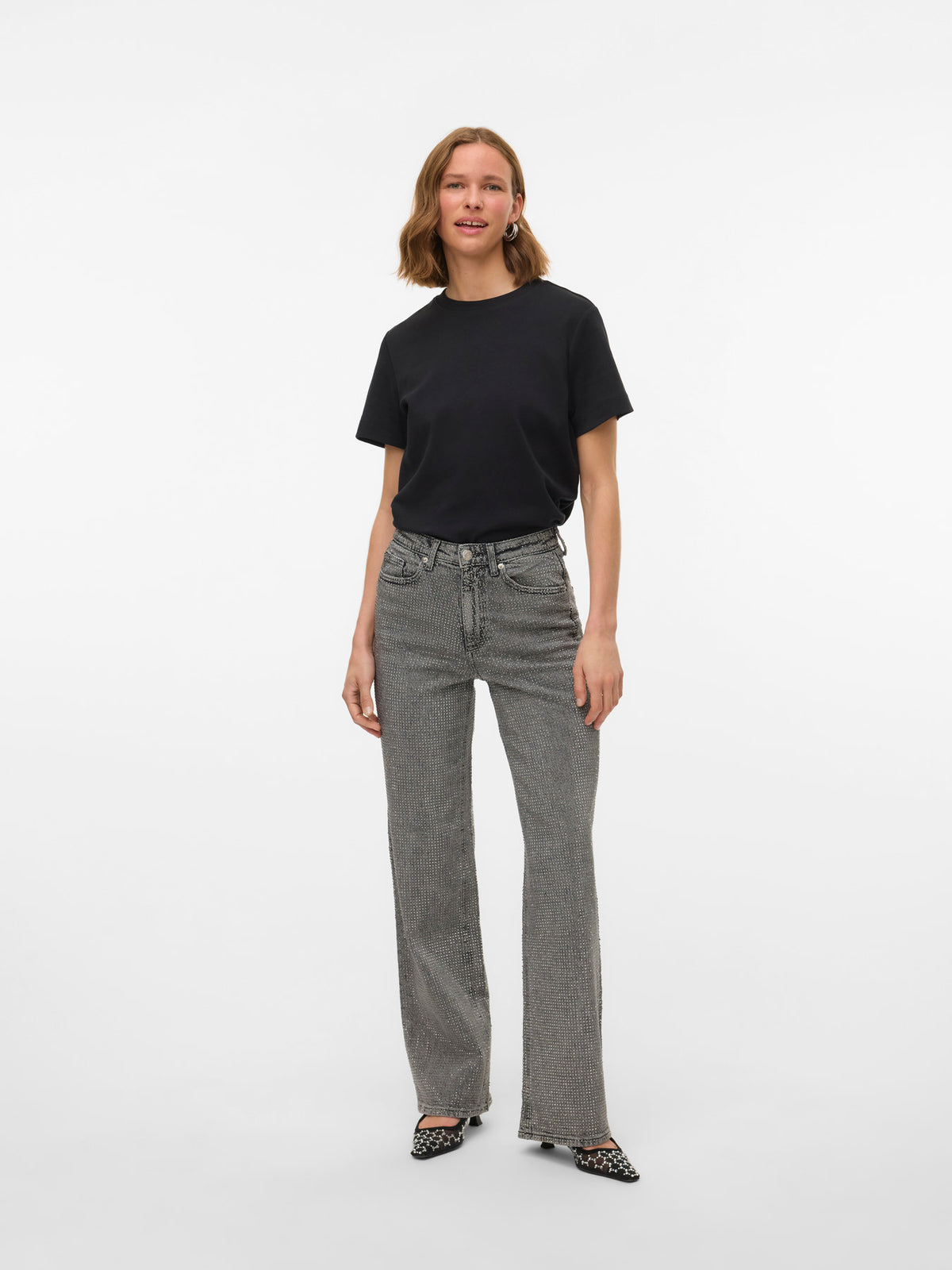 Vero Moda Γυναικείο Μαύρο Basic T-shirt από 100% Οργανικό Βαμβάκι ολόσωμη εμφάνιση