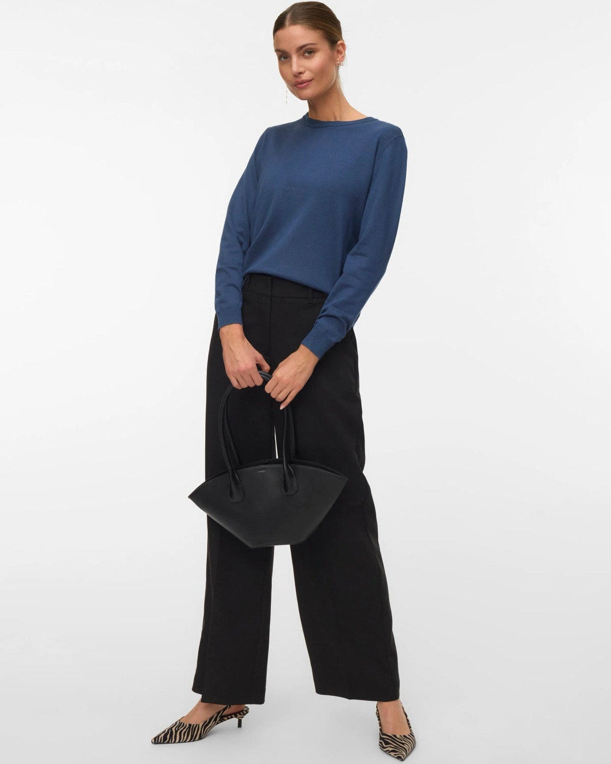 VERO MODA γυναικείο μπλε πουλόβερ μακρυμάνικο λεπτό — μπροστινή όψη με look